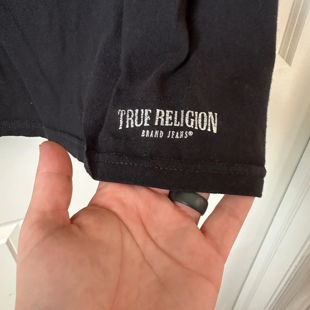True Religion V-Neck Black Silver Logo T-Shirt Mens Large
